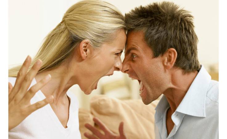 كيف تتجنّبين مخاطر حبّ التملّك بين الزوجين؟