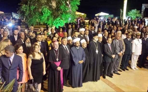 زايد في «اليوم الوطني» لمصر :
النأي بلبنان عن الصراعات ضرورة