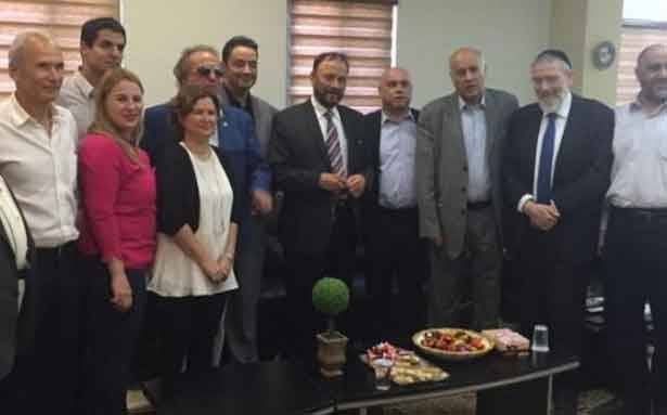 الملفات الخطيرة بين انور عشقي والمسؤولين الاسرائيليين