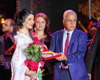 بالصور: سهيلة بن لشهب مُكرمة في بلدها!