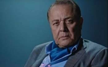 محمود عبد العزيز يسافر الى فرنسا للعلاج