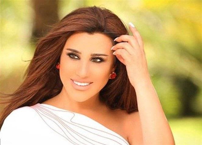 هل تعرضت نجوى كرم للسرقة في تونس؟