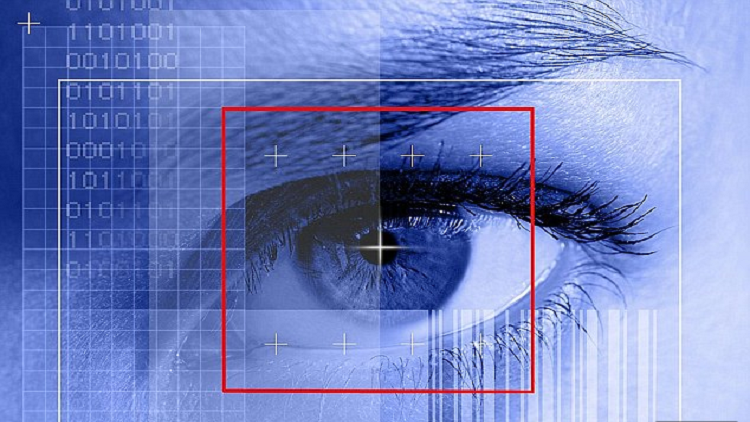 أخبار مسربة حول إصدار أيفون بميزة بصمة العين