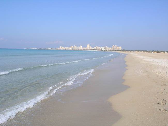 حادثة غامضة.. جثة خمسيني على شاطئ صور