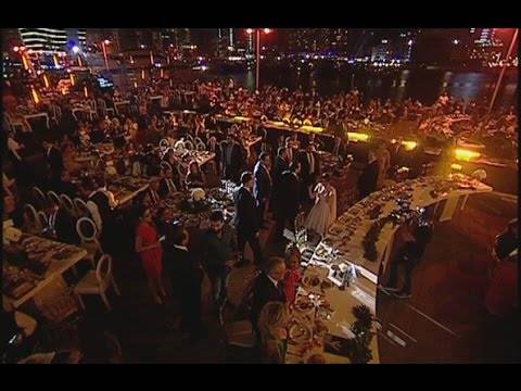 نجم لبناني يتناول الهامبرغر مع أوباما