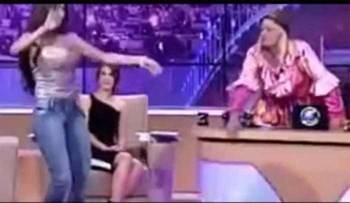 بالفيديو.. عربيات يشعلن شبكات التواصل برقصهن المثير!