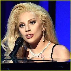 ليدي غاغا تقدم سلسلة من أجمل الأغاني في فيلاديلفيا