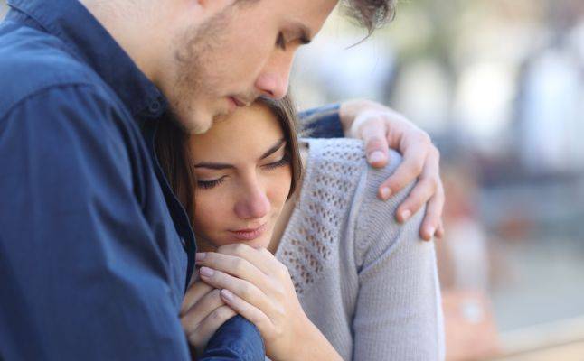 جملة ردّدها لزوجته كل يوم أنقذت زواجهما من الإنهيار..فما هي؟