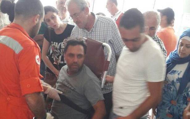 مياومو البقاع أكدوا على استمرار الإضراب والمياوم المضرب عن الطعام الى المستشفى