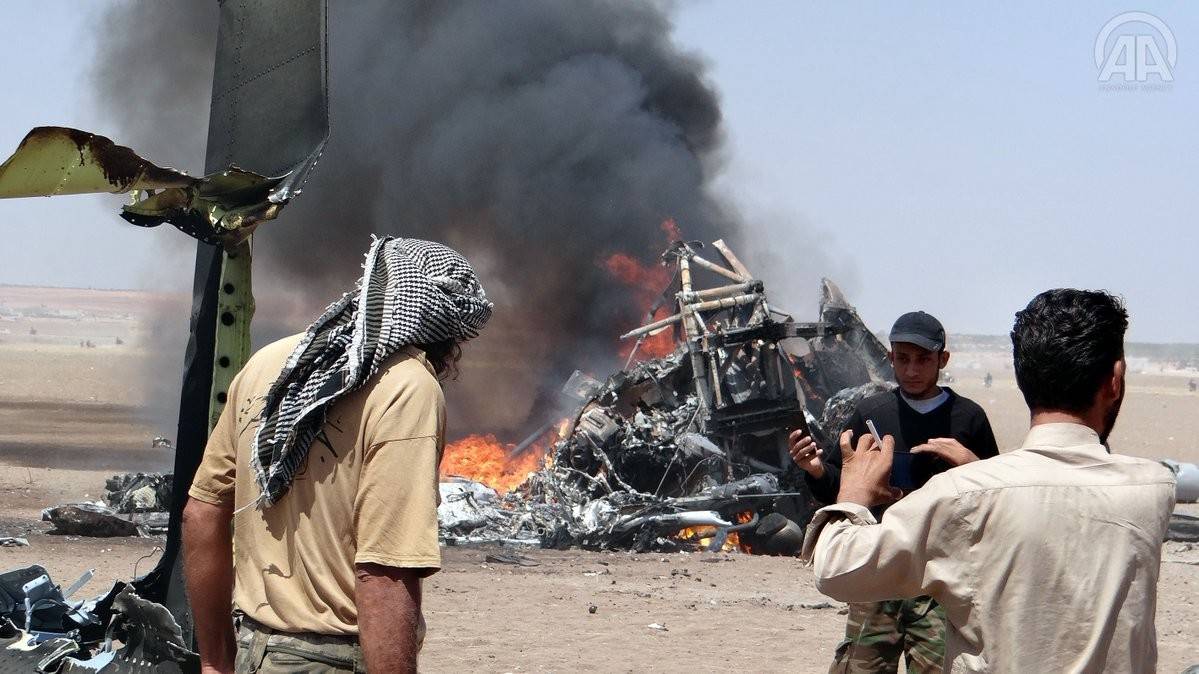 بالصور.. إسقاط مروحية روسية بريف حلب