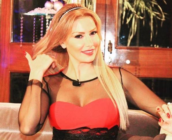 بالصور: كريستينا صوايا ترقص.. والوزير 