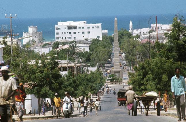 انفجار قوي جنوب العاصمة الصومالية مقديشو وتبادل لإطلاق النار