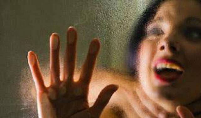 ابتسامة ثم زواج ثم جريمة شرف في مجدل العاقورة؟