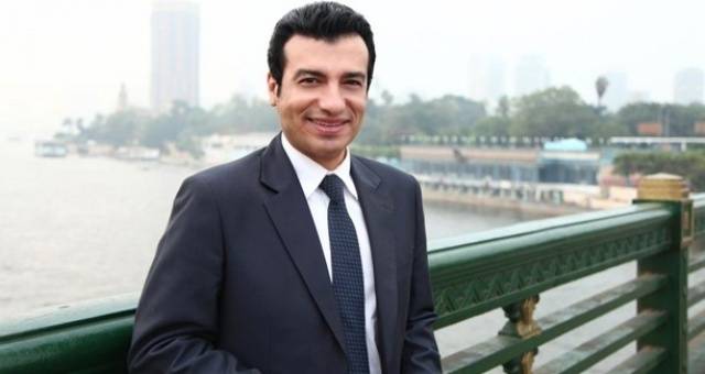 من حذف كليب إيهاب توفيق الجديد من يوتيوب؟