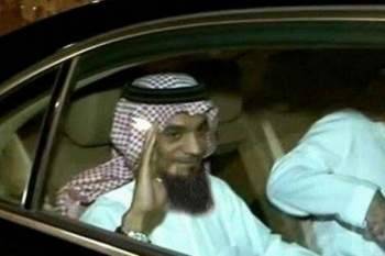 حقيقة صورة رابح صقر المثيرة الجدل وإعتزاله