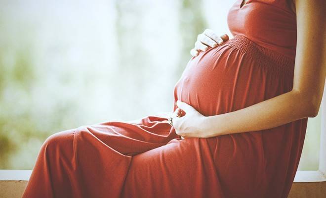 حملت من عشيقها.. وهذا ما فعلته بالطفل