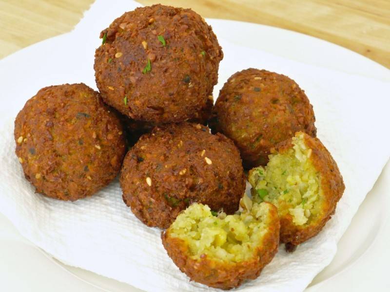 ثورة وتخريب الاردن والسبب... فلافل!