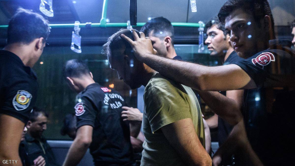 مذكرات توقيف بحق 100 موظف في المستشفى العسكري بأنقرة