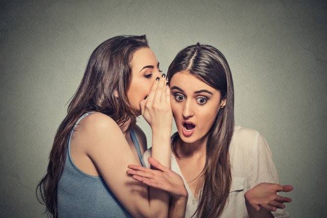 للفتيات.. 6 أمور لا يجب البوح بها إلى الصديقات