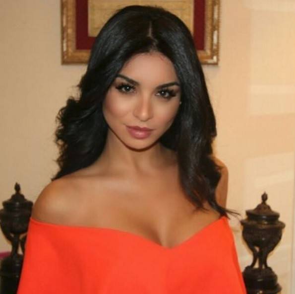 بالصورة.. عندما تجتمع فقيه بحديد!