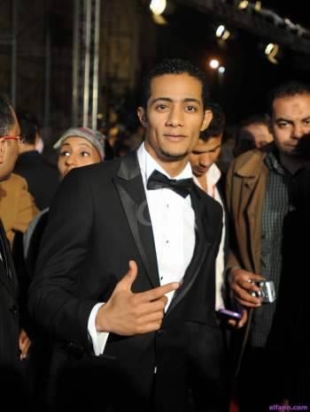 بالصورة:محمد رمضان يمازح جمهوره وبتقمص شخصية الرجل الخارق "فلاش"!