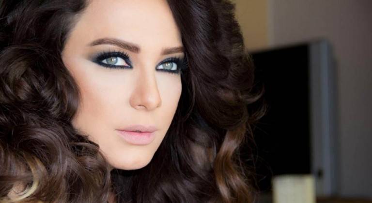 بالصور- سلاف فواخرجي مع نجمها المفضل!