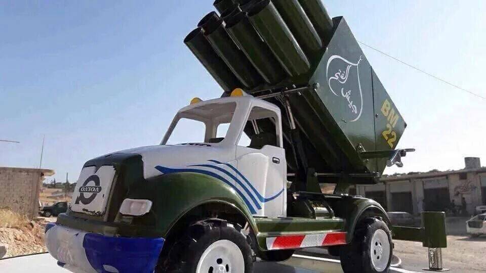 بالصورة  ما حقيقة راجمة الصواريخ الجديدة التي نشر صورها "جيش الفتح"؟!