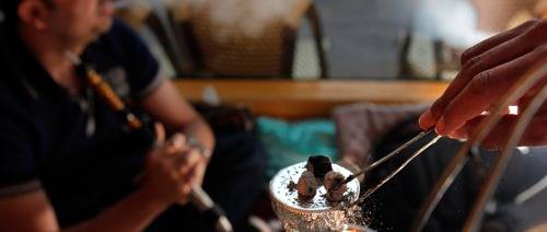 بين التدخين والأرغيلة: أين الخطر الأكبر؟