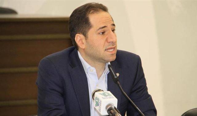 الجميل: بتنا رهينة ولن ننتظر كلمة سرّ