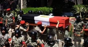 تشييع جثمان العالم المصري أحمد زويل