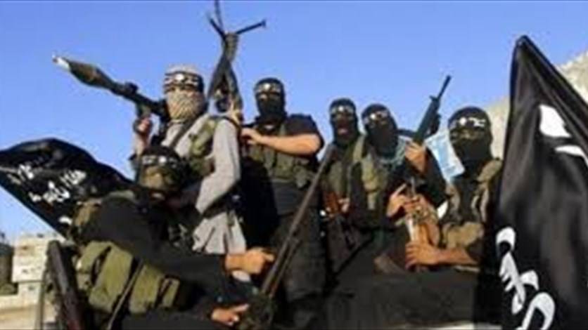 مسلحو القاعدة يقتلون عقيدا في الجيش اليمني