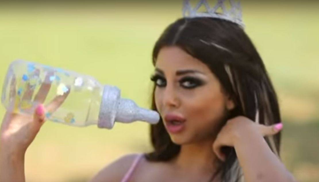 5 كليبات غنائية تستحق 