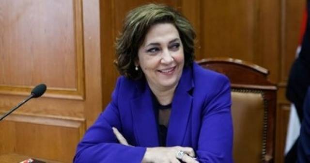 منع 8 مذيعات من العمل والسبب..؟!