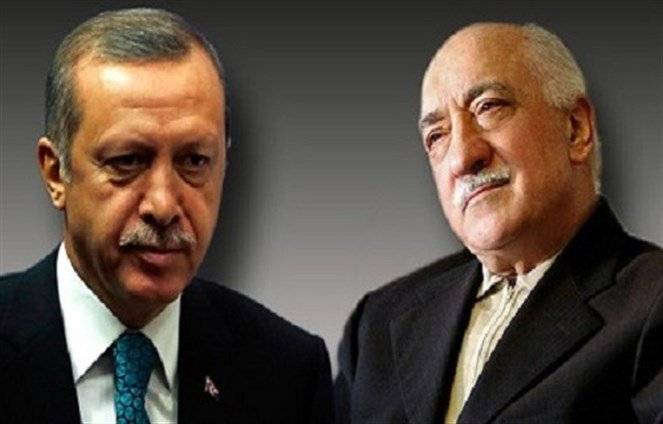 نجم تركي نبذته عائلته بسبب دعمه لـ"غولن"... من هو؟