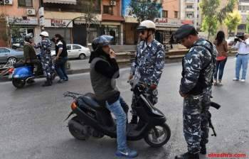 قوى الامن تواصل مصادرة الدراجات النارية المخالفة في طرابلس