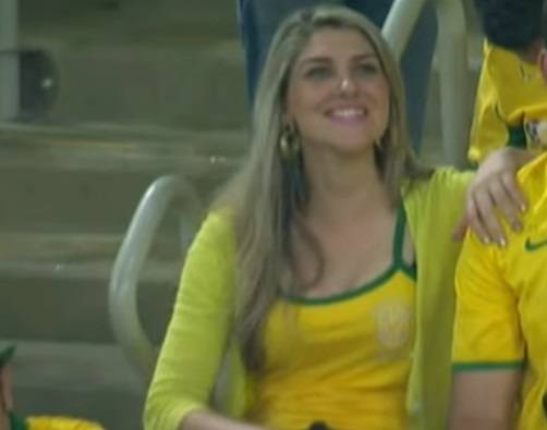 بالفيديو: شاهد أجمل مشجعة برازيلية مثيرة في كأس القارات!