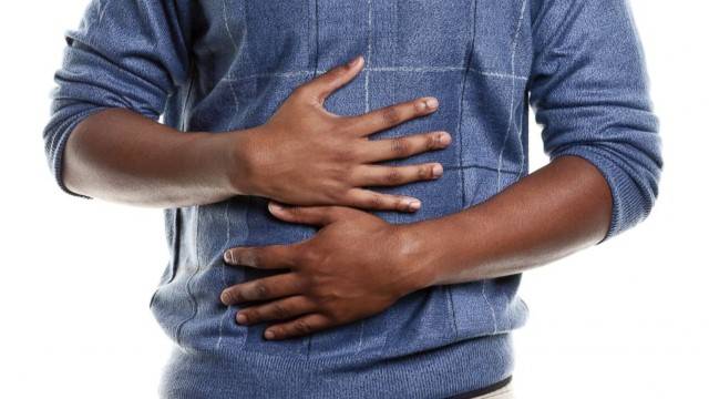 لماذا تصدر المعدة أصوات عند الشعور بالجوع؟
