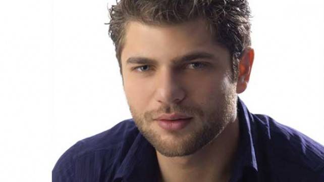 ميشال قزي يستعد ليفاجئ محبيه