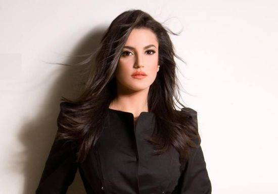 الموت يفجع الفنانة درة من جديد
