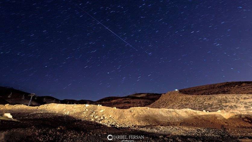 سماء لبنان تمطر شهبا