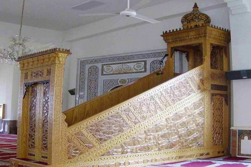 خطيب مسجد يفجر مفاجأة: فرعون وإبليس رضي الله عنهما !