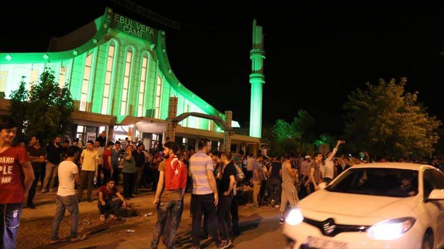تركيا‬.. أخطا المؤذن فـ"عاد الانقلابيون"!