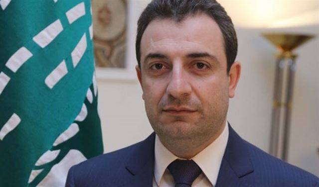 أبو فاعور: نأمل ألا تتعرض الحكومة لخضّات