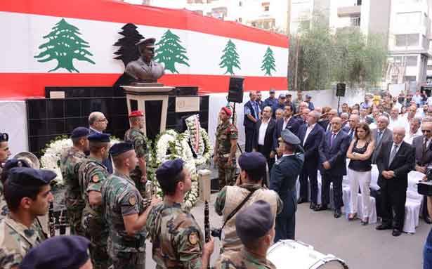 إزاحة الستارة عن نصب
الملازم أول الشهيد سمير زيادة