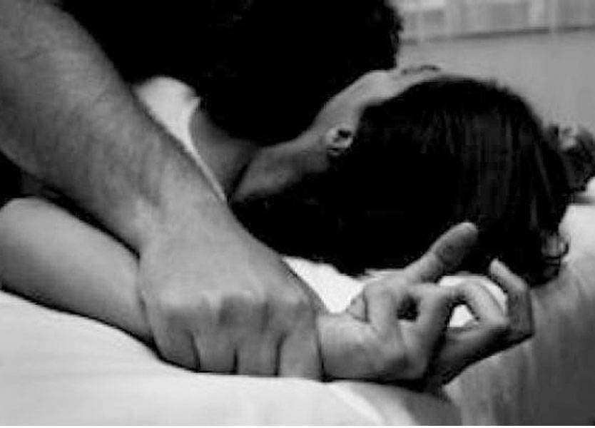 الأب "الذئب".. عاشر إبنتيه جنسيًا حتّى فُضح بحمل ابنته