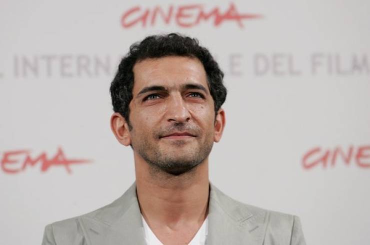بالصورة: تعرّفوا على زوجة عمرو واكد الثانية!!
