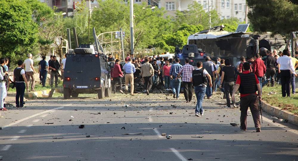 ارتفاع حصيلة ضحايا انفجار سيارة مفخخة بديار بكر التركية