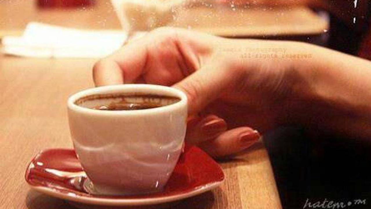 بالفيديو..صديقتها دست السم لها في الفنجان.. لتنهي حياتها!