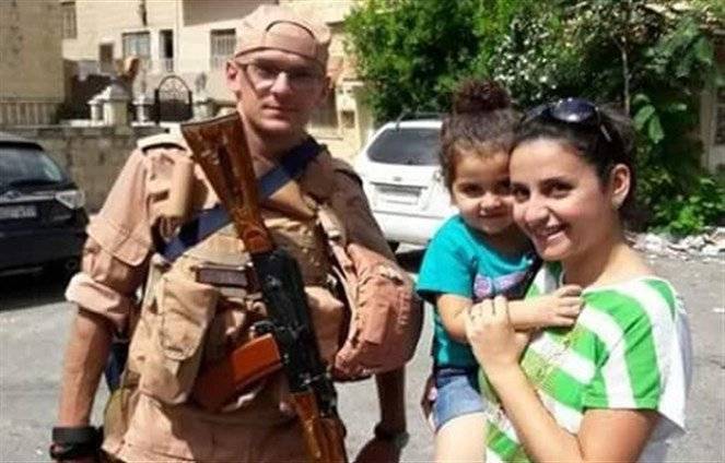 بالصور: أول ظهور علني للجيش الروسي في شوارع حمص