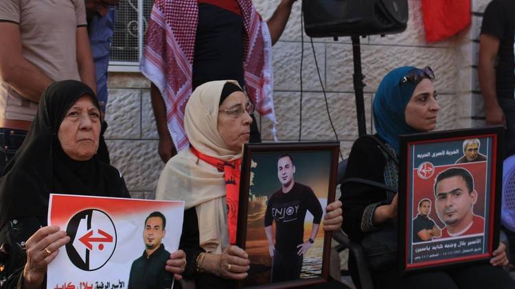 منظمة العفو الدولية تطالب بإطلاق سراح معتقل فلسطيني مضرب عن الطعام